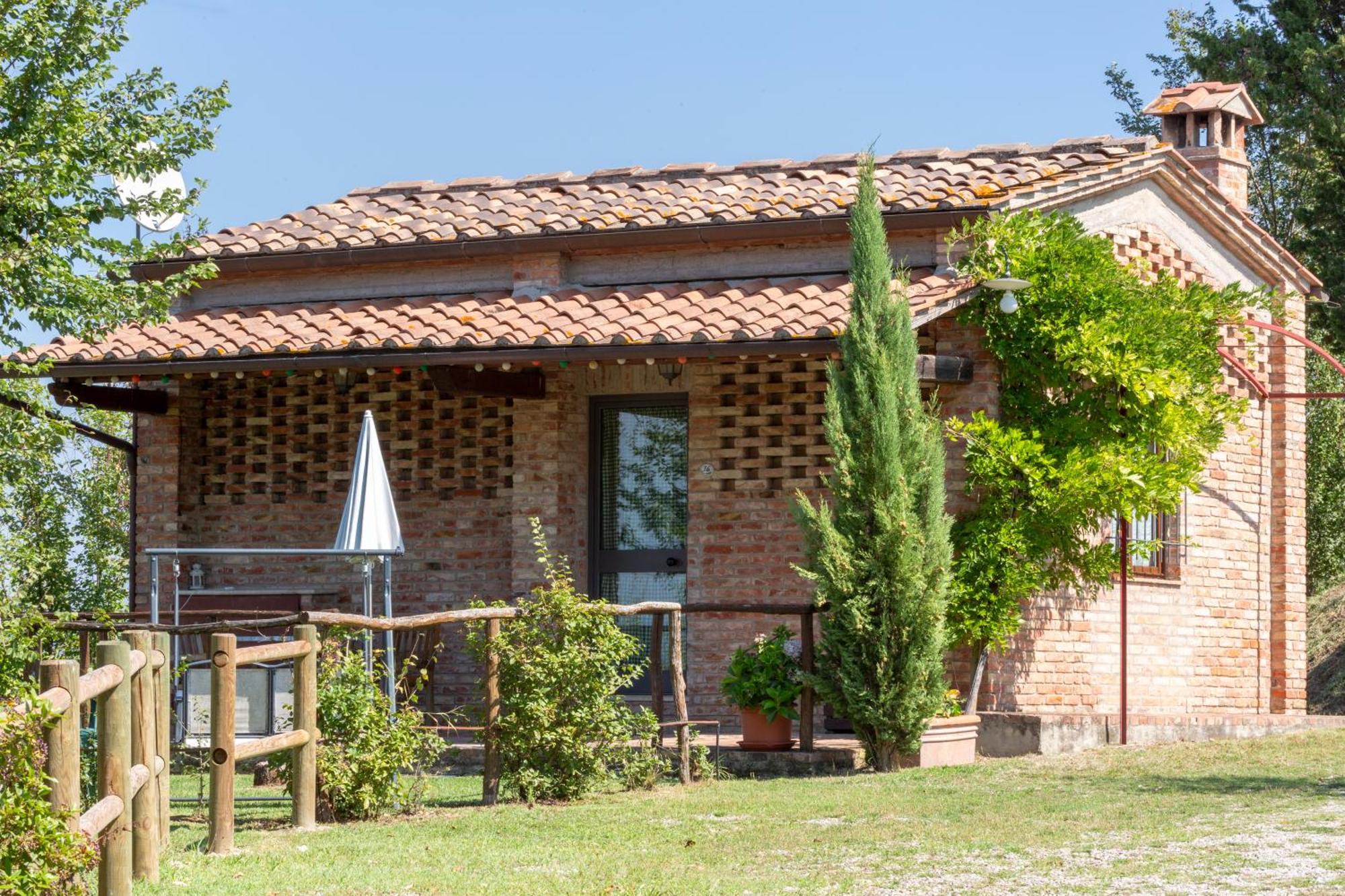 Casavacanze Vesta Isola d'Arbia ภายนอก รูปภาพ