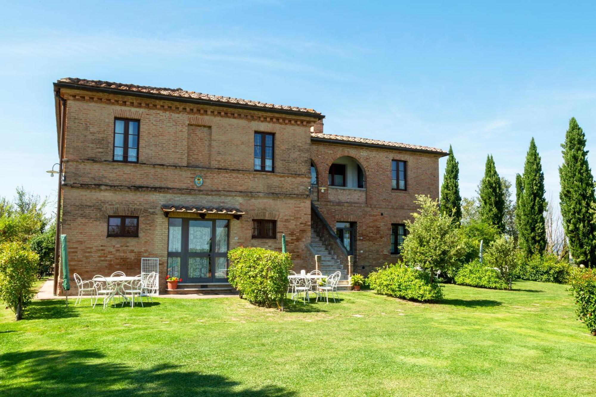 Casavacanze Vesta Isola d'Arbia ภายนอก รูปภาพ