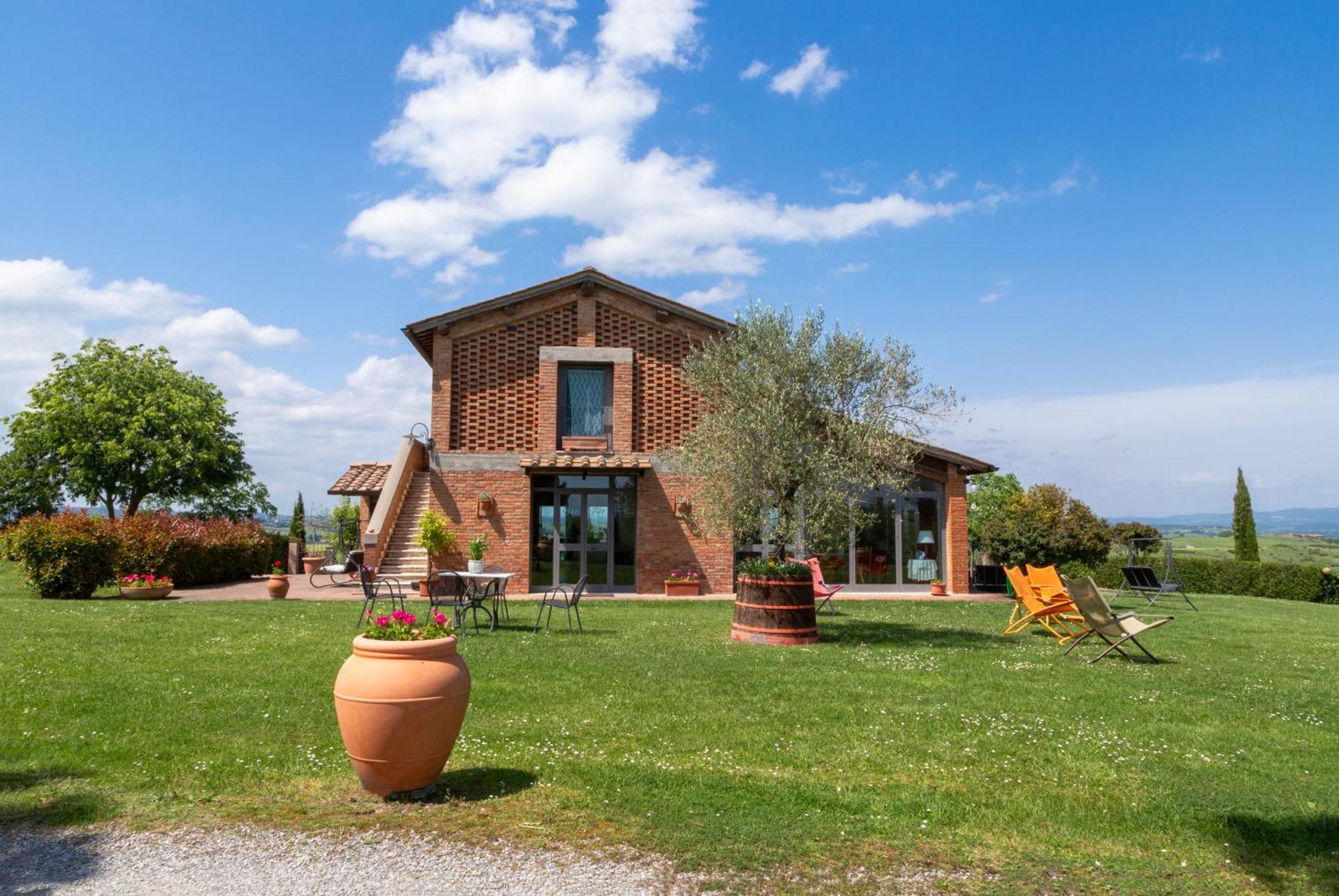 Casavacanze Vesta Isola d'Arbia ภายนอก รูปภาพ